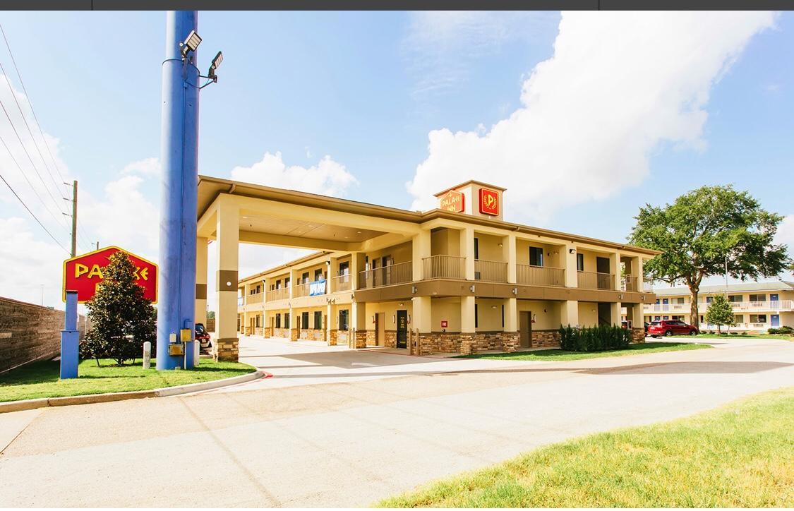 Palace Inn Конро Екстериор снимка